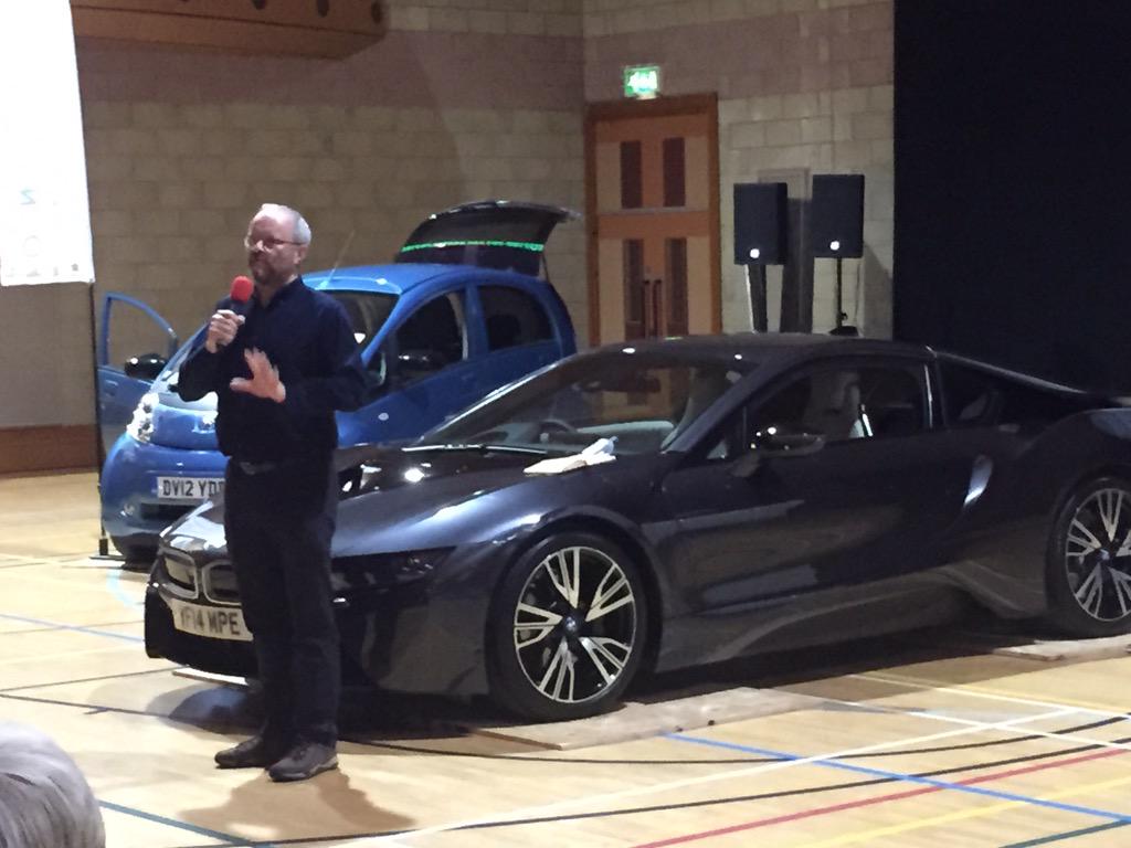 ecocars1's tweet photo. #chatandcharge @pluginadventure @bobbyllew #i8toOrkney #evcarshow http://t.co/2kuYYqL32z