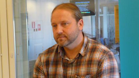 HarriAstrom's tweet photo. Valmista tweetiä tähän @demarit? JHL:n hallituksen jäsen: Porvarihallitus tietäisi lakkoja http://t.co/JRW277JqxW http://t.co/yM8K4R86kq