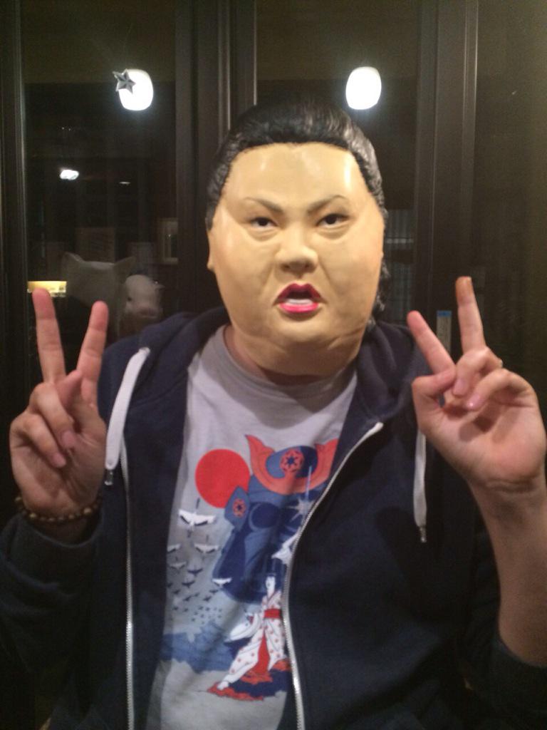 TaiyouInc's tweet photo. #DoILookPretty ? http://t.co/pFwHGcA61y