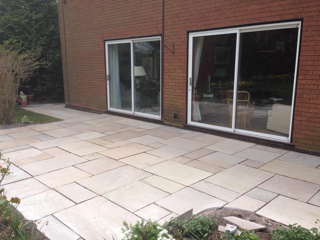 Ddfencing's tweet image. Slabs replaced in droitwich! Took old ones away (FREE) #fences