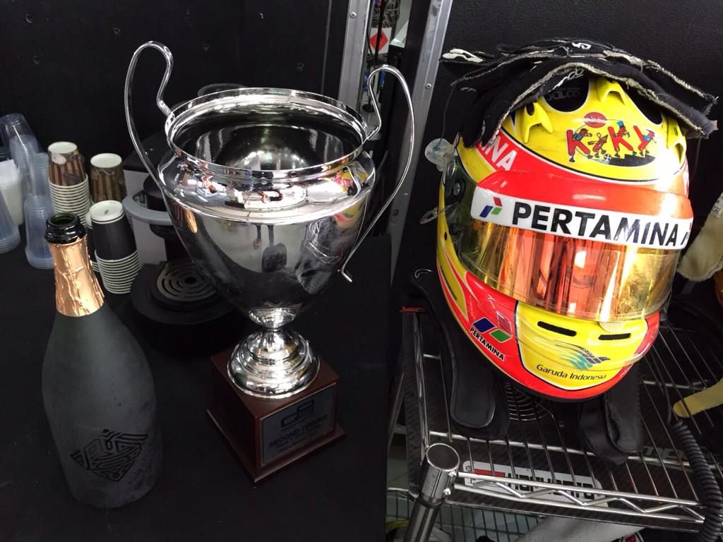 RHaryantoracing's tweet photo. Yess,first race of the year P2! Thanks everyone for the massive supports @CamposRacing @SahabatRio @pertaminaracing http://t.co/sH4Jnw79tA
