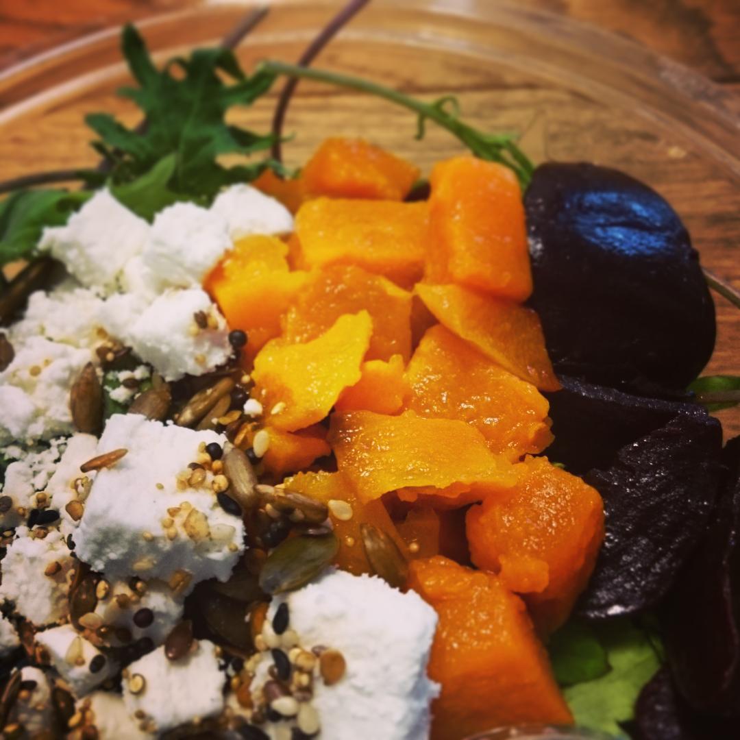 hollynewson's tweet photo. Eating a new @pret super bowl @AboutTimeMag #PretSessions Try it from Tuesday... No really... You've got to try it. http://t.co/p0Q9j6CVTs