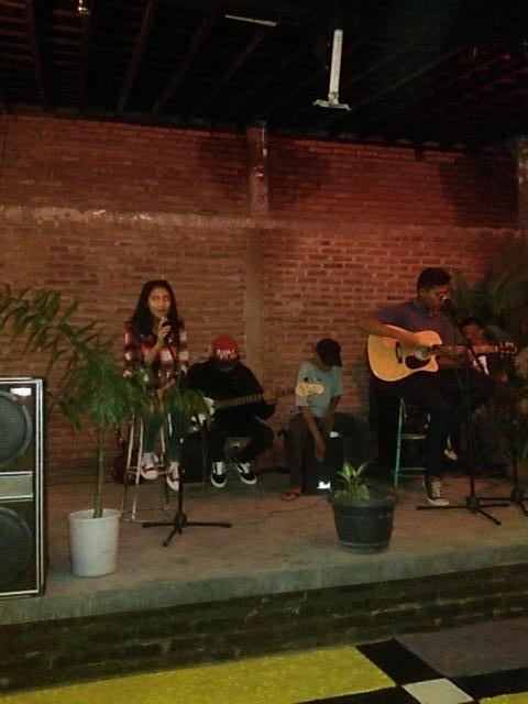 RBW_Production's tweet photo. Party on sunday.. @ rock n roll cafe http://t.co/ohJQ2ar8Gi