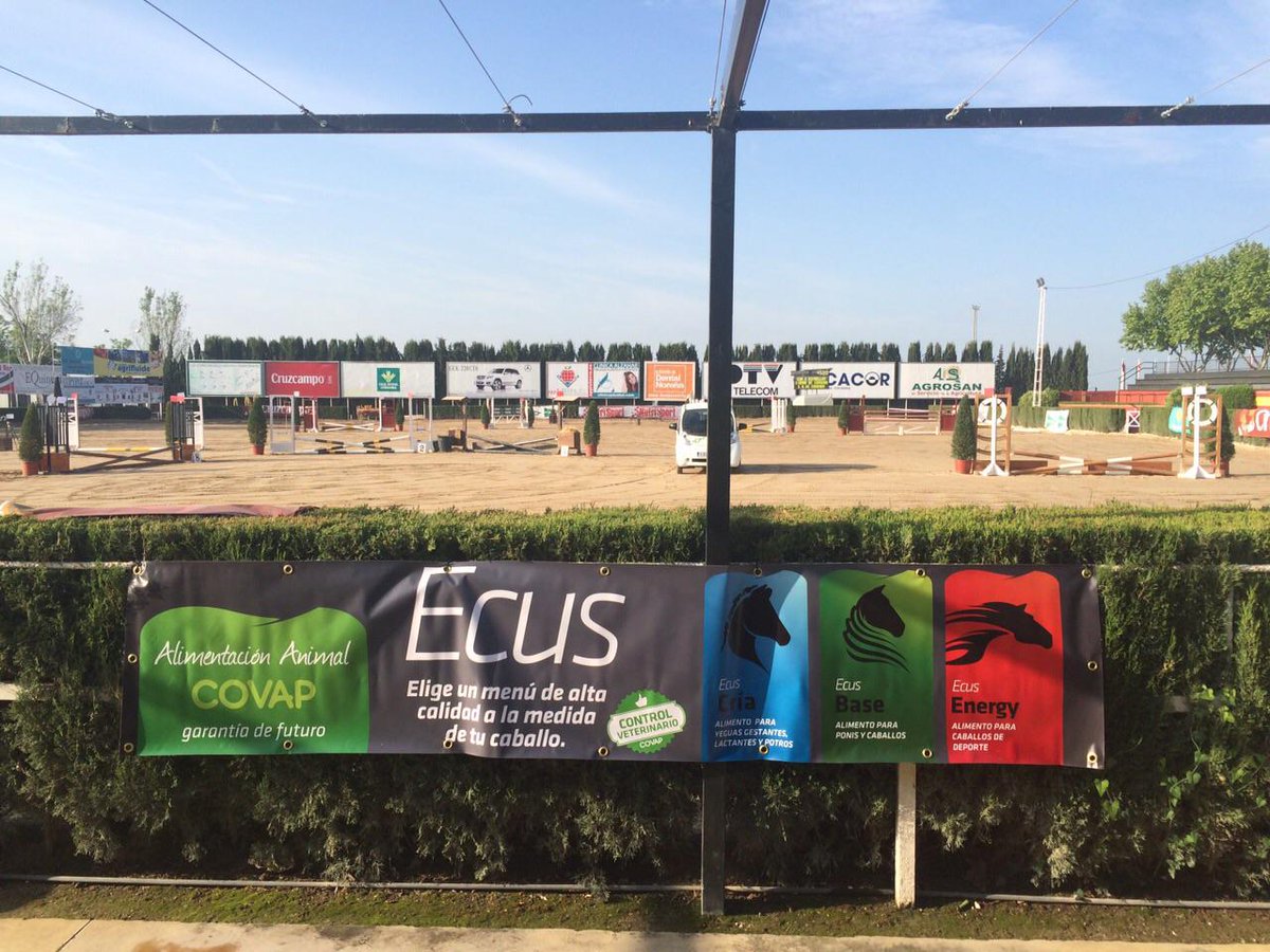 eleonp's tweet photo. Jump equine Championship @AlltechSpain inside #Ecus by @Covap #feed @Rafacovap @jomibernad @m_luzmartinez @BB_import http://t.co/JbAZKI7SD9