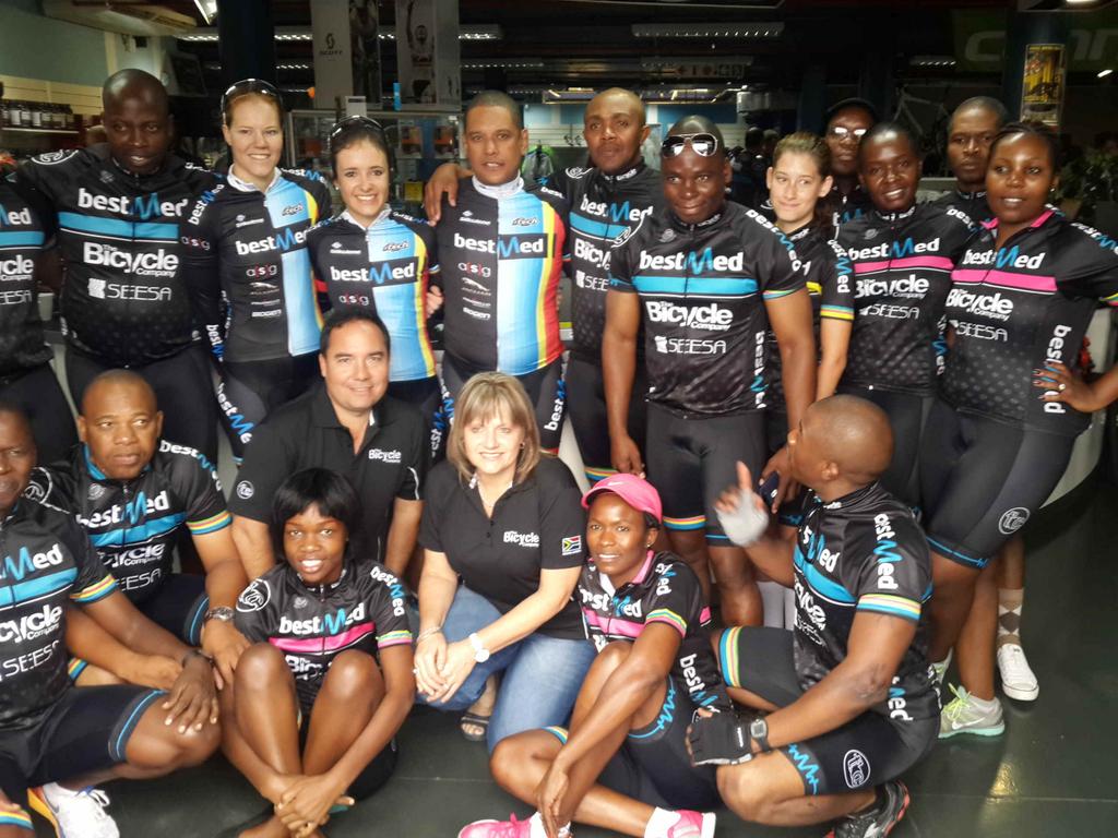 <a href="/maroesjka555/">Maroesjka Matthee</a> <a href="/chella_benson/">Michelle Benson</a> <a href="/obbotha/">Owen Botha</a> meeting The Bestmed Bicycle Company club members in Polokwana this morning.