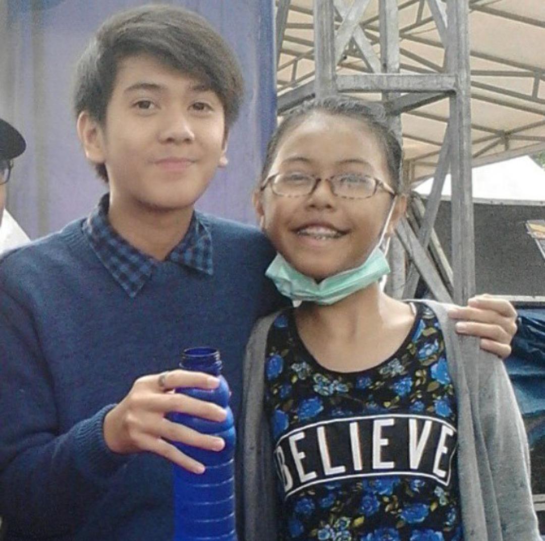 iqbaaleFCL_'s tweet photo. Minum aja ganteng http://t.co/Eq99lZMj6v