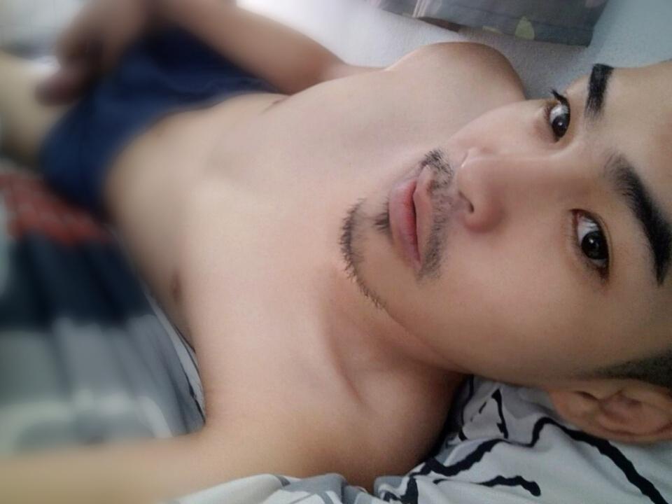 FaammaB's tweet photo. "@ClubGc91: คุณเห็นอะไร บอกผมที 555+ #ฝากรีทวิต���้วยน่ะค้าบ http://t.co/VzabAVvm8J"