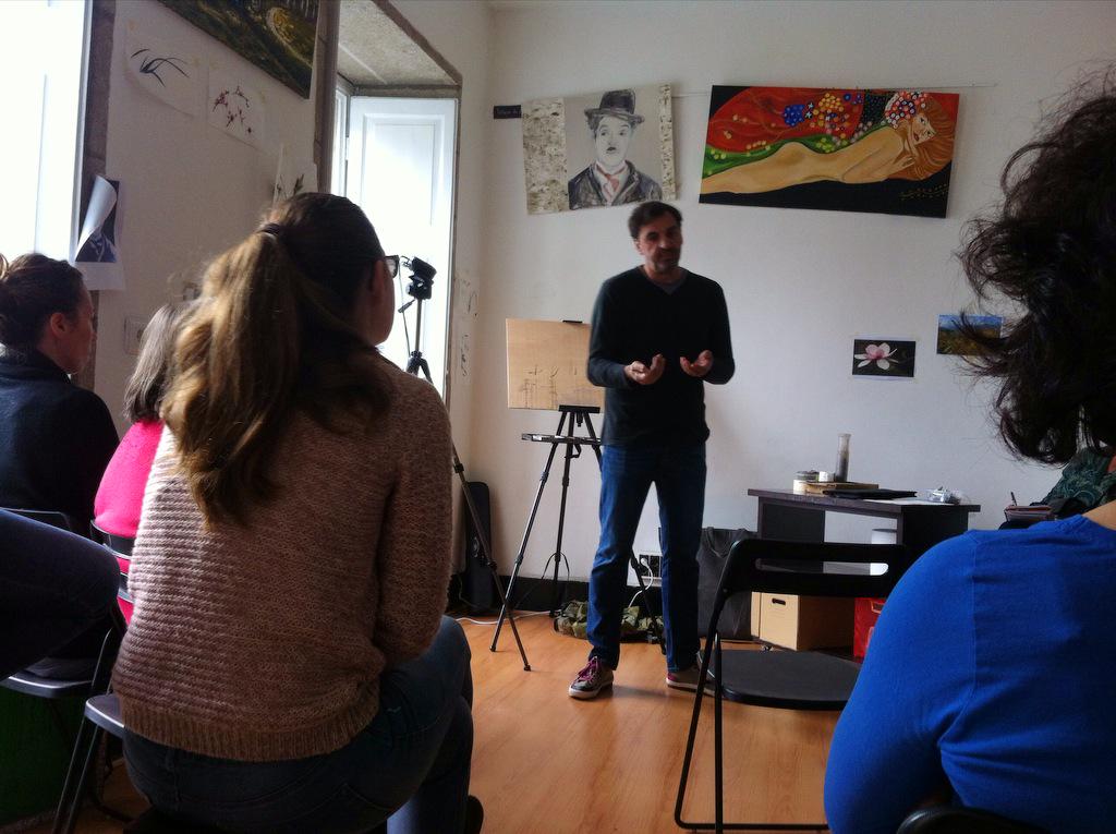 MareiraSpacio's tweet photo. Comenzamos nuestro taller de #acuarela con el premiado acuarelista Francisco Castro #arte #Compostela http://t.co/3AcHlUKeO4