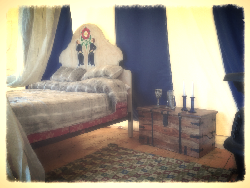 CastleViewCott's tweet image. Last minute April availability on our tents:
2 berth=19th-24th
5 berth=18th-24th, 26th-30th
8 berth=19th-30th