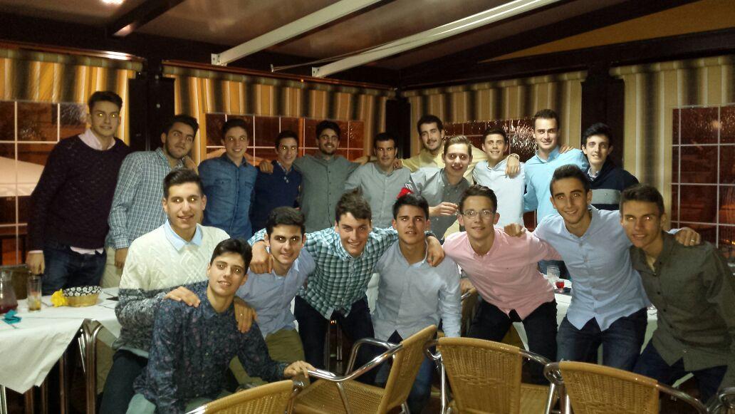 FranSauceo's tweet photo. Muy Grandes esos juveniles. Nunca olvidéis este año. Y recordar para los próximos derbi. Lucha y respeto. http://t.co/MeUC0BeIG9