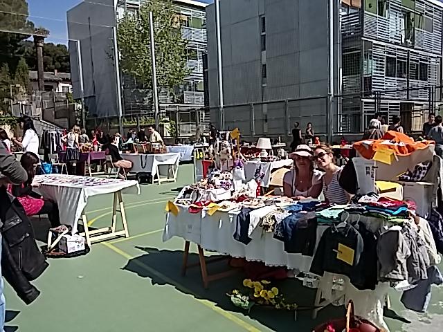 larri256's tweet photo. Artesania @AmpaEscolaSolc tallers x nens i jocs @AdaColau @bcn_ajuntament @bcn_hg @CcivicsBCN @Bcn_SSTG veniu!!! http://t.co/CTrNiNvEo6