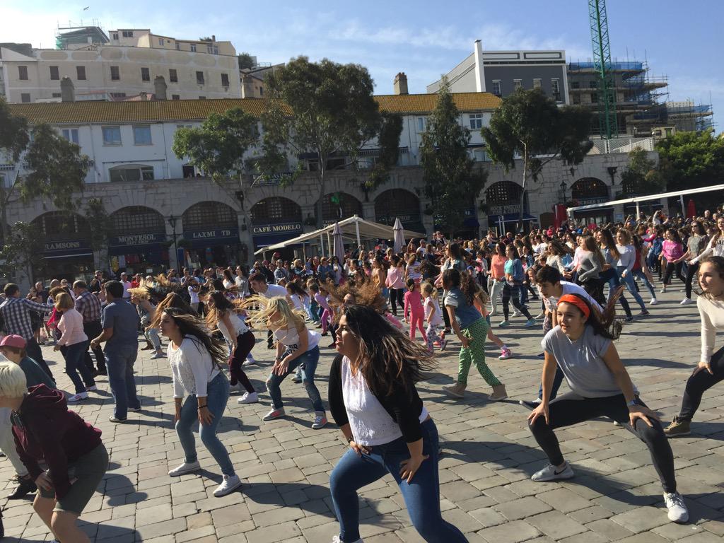 FabianPicardo's tweet photo. At Casemates with @ByrneSeamus &amp; @Santosprod for the IDO European Championship flashmob! #Brilliant! #GreatFun http://t.co/Y3O78rfcCp