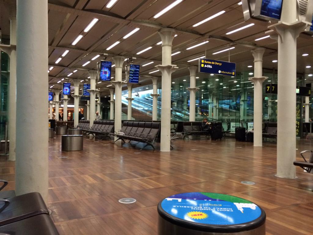 DOCKTERHR's tweet photo. Forgot how super efficient the #Eurostar check in is and a very quiet lounge! Here I come Paris!! http://t.co/rQeOm2vsPR