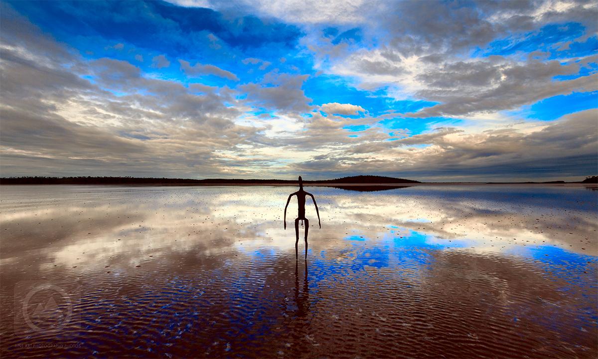 WestAustralia's tweet image. Beautiful! RT @juliancookphoto: #Sunset at #lakeballard with #antonygormley #sculpture. Great day out!
