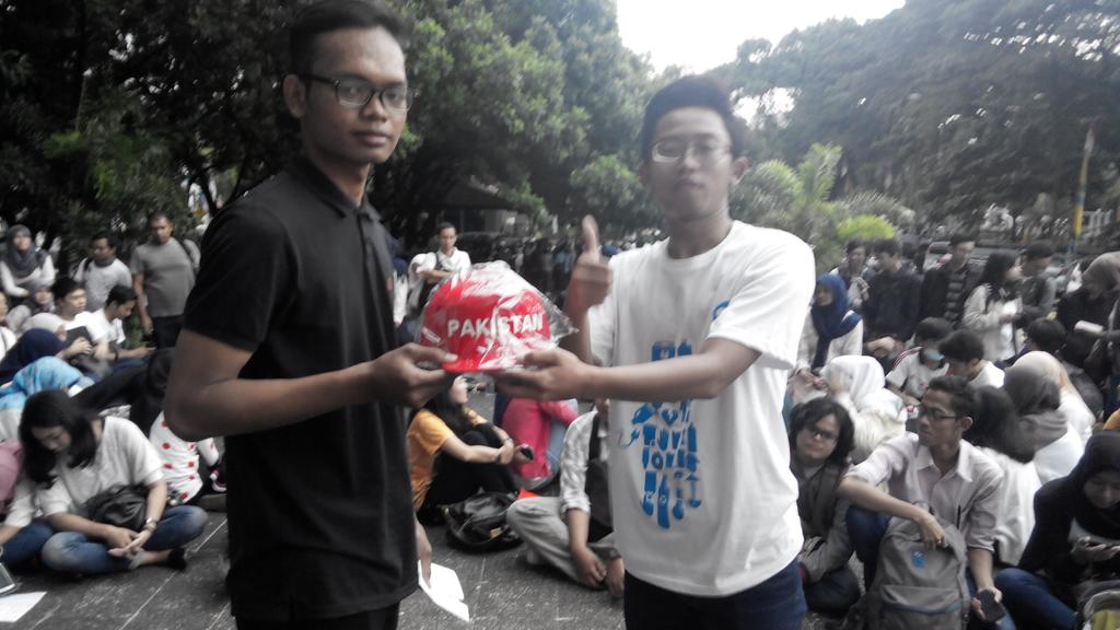 GPSbdg's tweet photo. Terimakasih @Habib_faqod #relawanKAA #formasiPakistan datang dari Surabaya u/ ikutan meetup Sabtu 17 April di Balkot http://t.co/27G7k9Rl8b