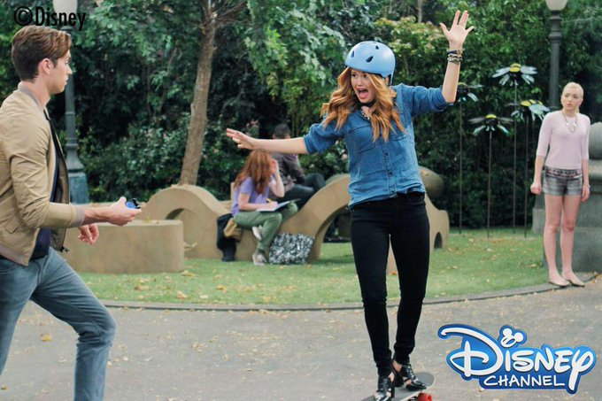 ディズニー チャンネル スターズ 公式さん の最近のツイート 48 Whotwi グラフィカルtwitter分析