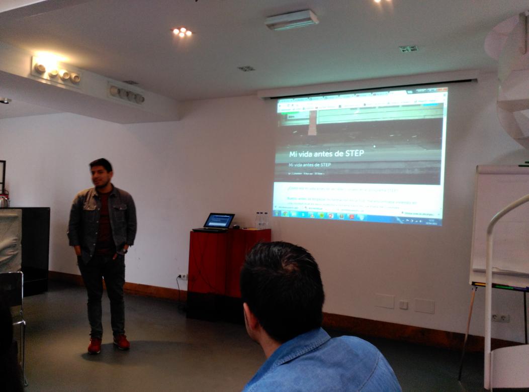 MillanMcMillan's tweet photo. @juancarbaldeon contando como le ha cambiado la vida  el programa #step de @FUEONLINE @Slink91 @La_Chis @krisbevix http://t.co/pwJ0lG4wpG