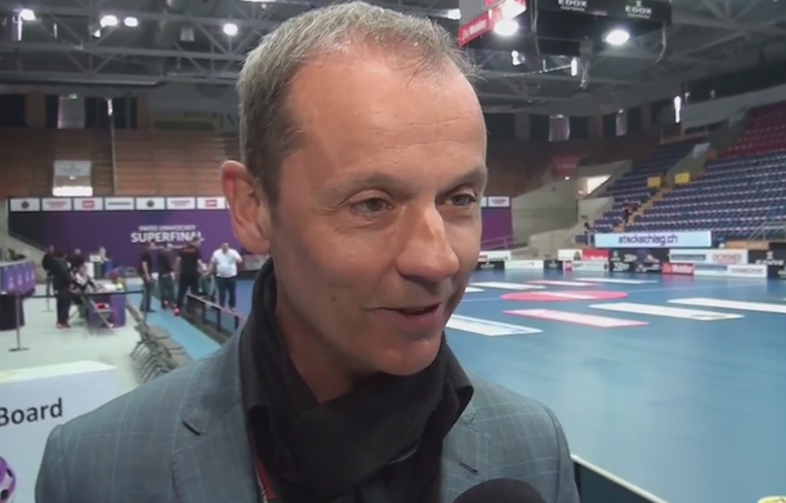 indoorsports_DE's tweet photo. #Superfinal #superfinal2015 #unihockey Das erwartet Stefan Bürer vom Superfinal https://t.co/jRQb64JkoV http://t.co/5iNmGSbpEk