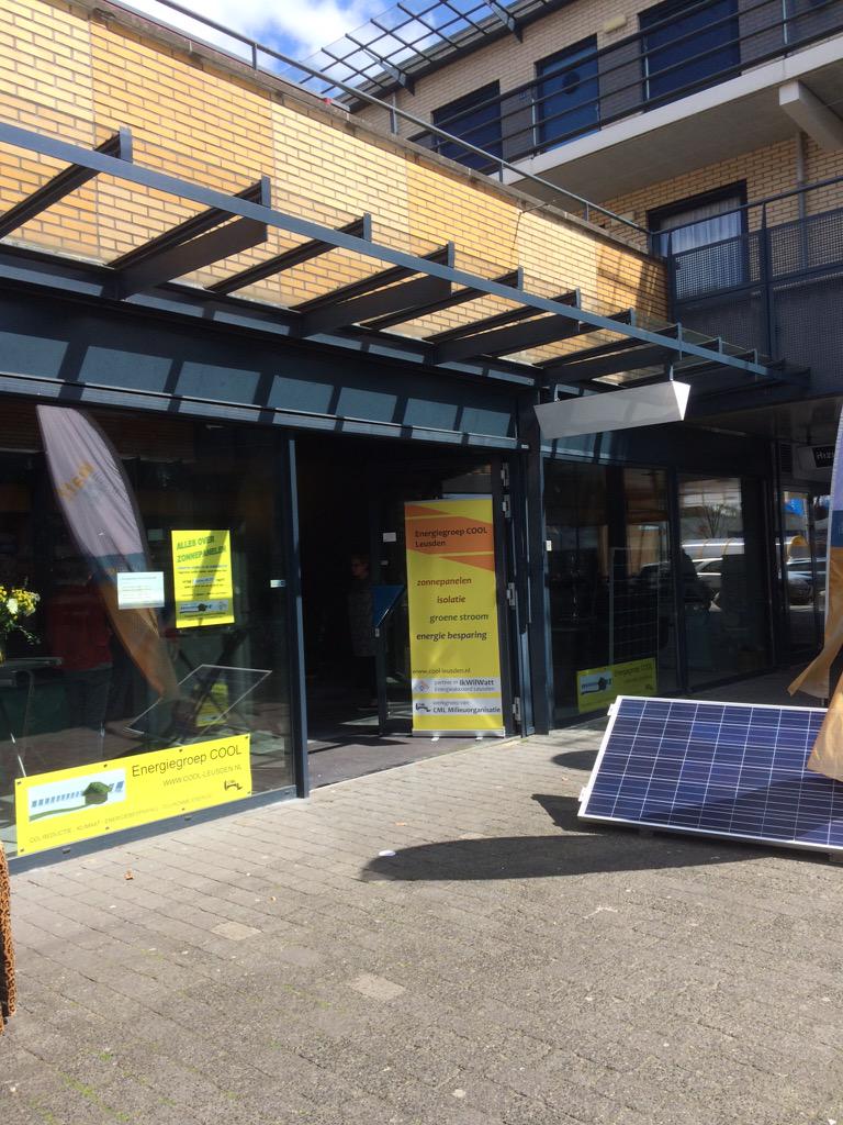 janoverweg's tweet image. Speciale winkel met zonnepanelen in Hamershof #nuopen @coolleusden Tegenover Jumbo