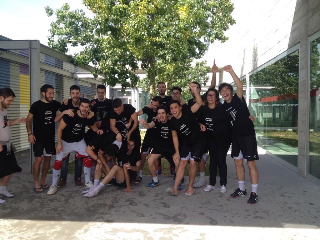 ChicHairProduct's tweet photo. CAMPEONES DE LIGA!!! http://t.co/vCClRbtbNc