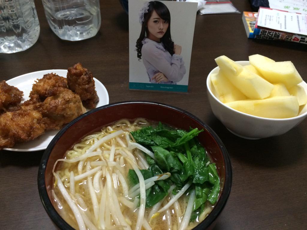 Om_Badai_R's tweet image. makan malam hari ini. itadakimasu!

#SaveThePrincess  #eatwiththeprincess