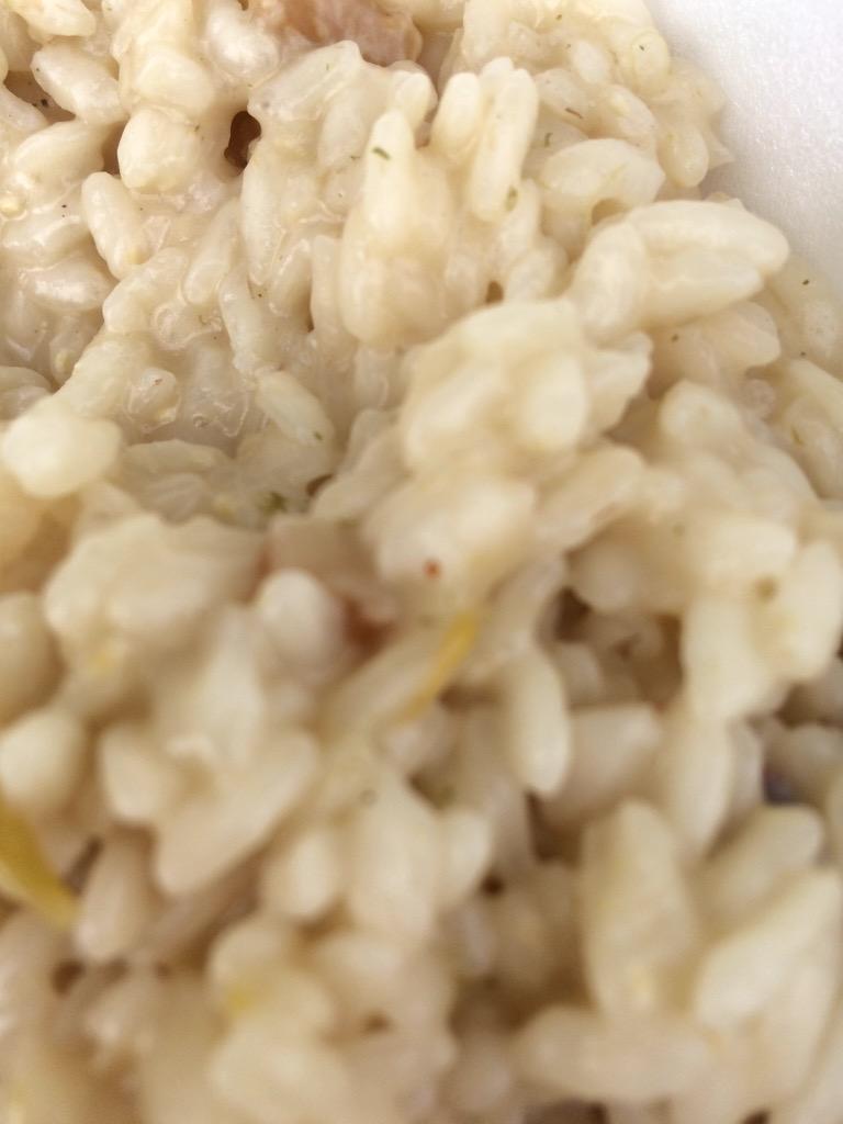CorradoNews's tweet photo. Γ il momento di una pausa con uno speciale #risotto #gorgonzola e #noci! Offerto per tutti da #agriform! #formajon http://t.co/Zdfg5qUyL2