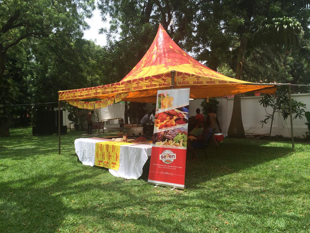 _Princesss_AJ's tweet photo. Set up already!! #CleaverHouse #GrillGrandFestival #Adabraka http://t.co/PwJ8vt6yTB
