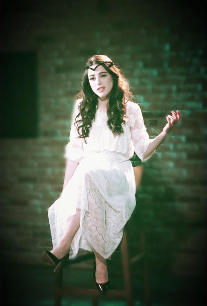 shop_header's tweet photo. •Özge Gürel icon 😘😘😘
•RT-FAV yaparak alınız... http://t.co/oPlhpKEfqm