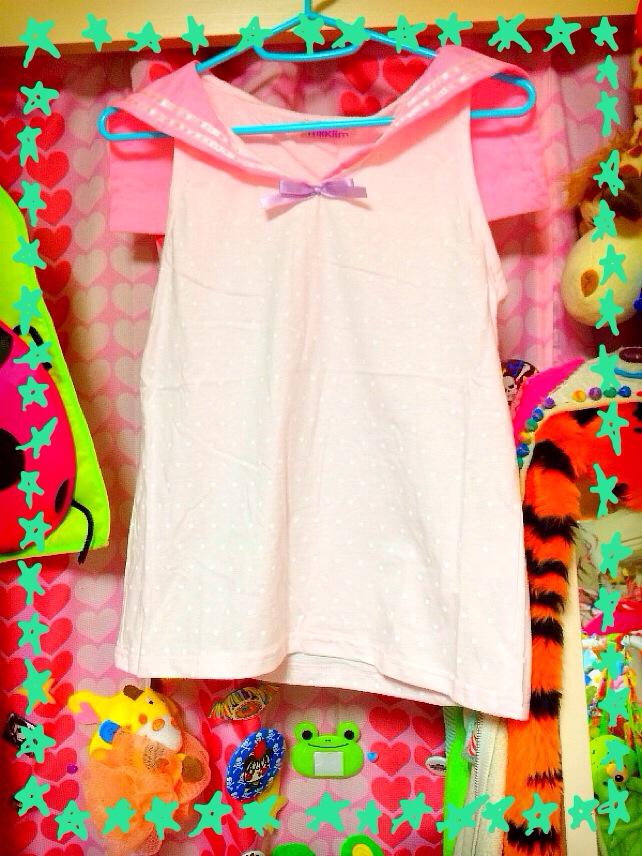90884's tweet photo. 今日はmilklimでピンクのセーラーを買いました🙆💕
以前ミントの襟付きを買ってとってもお気に入りだったので、色の違うのが欲しかったの🌈やったー！ http://t.co/jBywaPDDNr