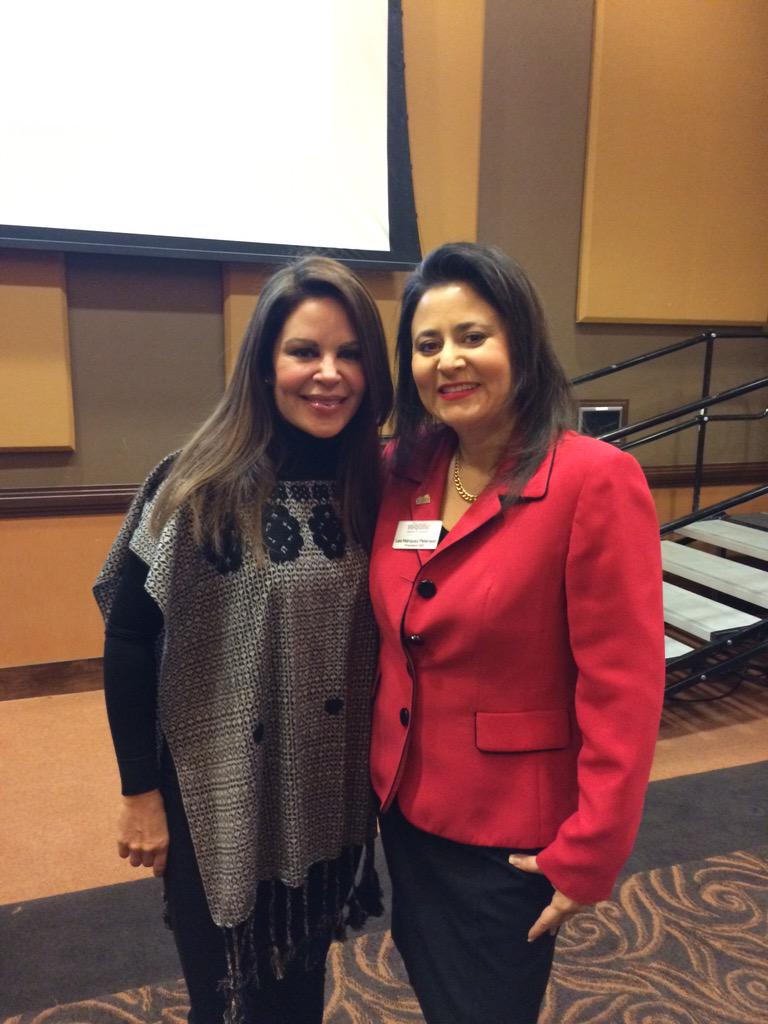 LeaPeterson's tweet photo. Honored to have @Nely_Galan in Tucson speaking to @THispanicChmbr! #AZHH http://t.co/7iYmEOxulK