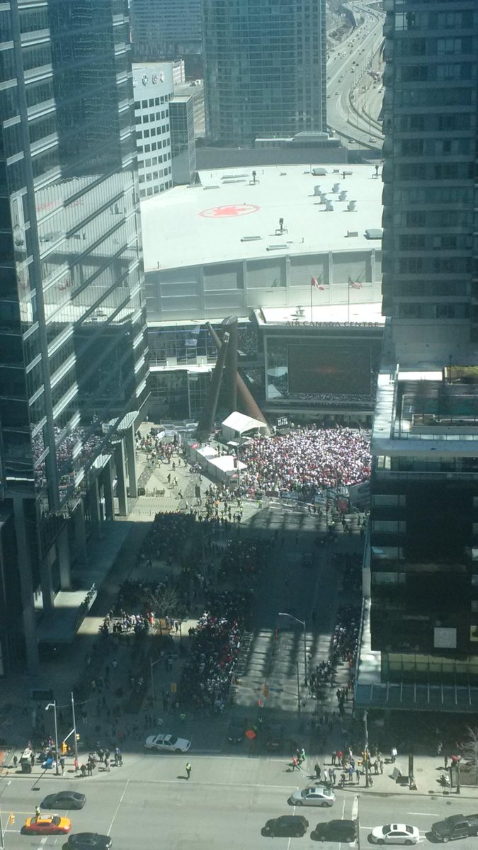 shivangigandhi's tweet photo. @NaehaSBBCAN3 Naeha's fans rioting in the streets of Toronto. #BBCANNaeha #BBCAN3 #BringBackNaeha #WeWantNaeha #Naeha http://t.co/OIbWOY3j79