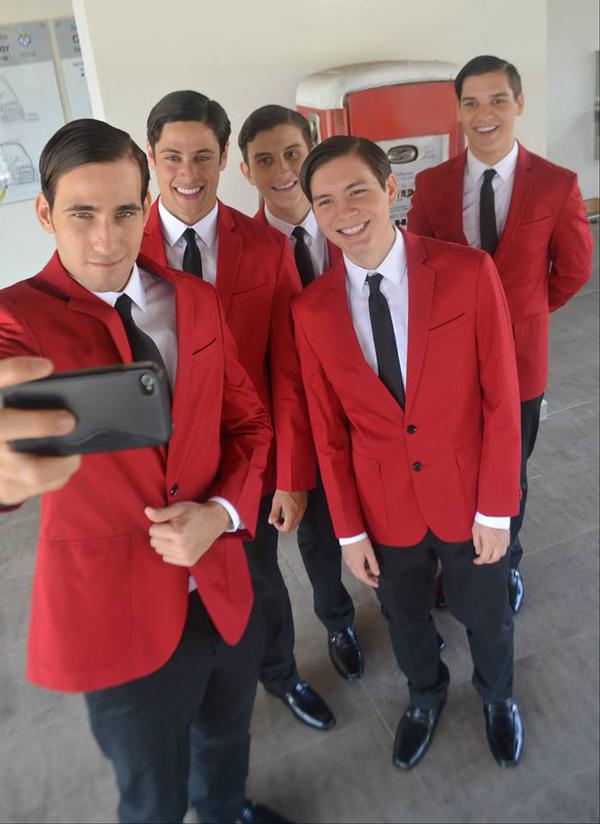 tvnradio965's tweet photo. Pronóstico del #WeekendChart lo nuevo de  @SomosRetz RADIO HEART sintoniza 96.7fm con @domileira y @DannyClarkDj http://t.co/T9FgRWprNT