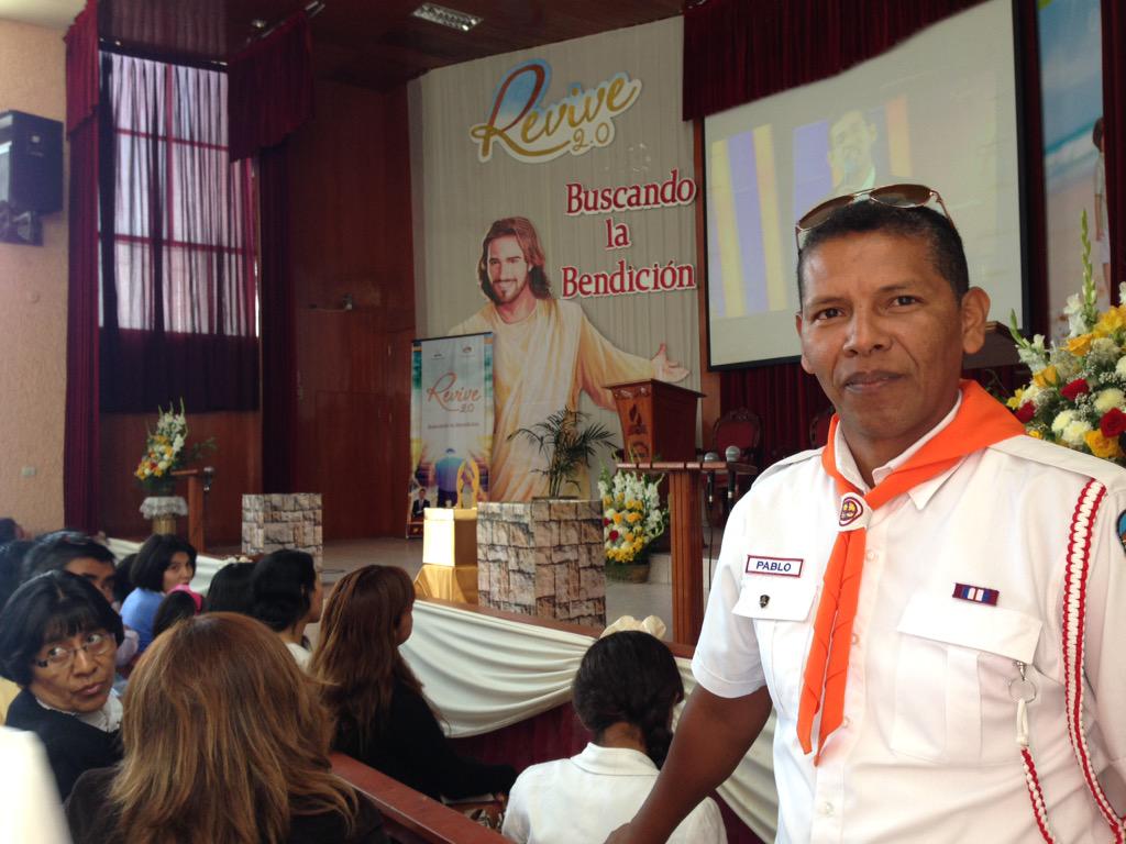 CuroPaul's tweet photo. Aventureros participando también del revive 2.0 #ReviveUPS http://t.co/4lbGRUg0kZ