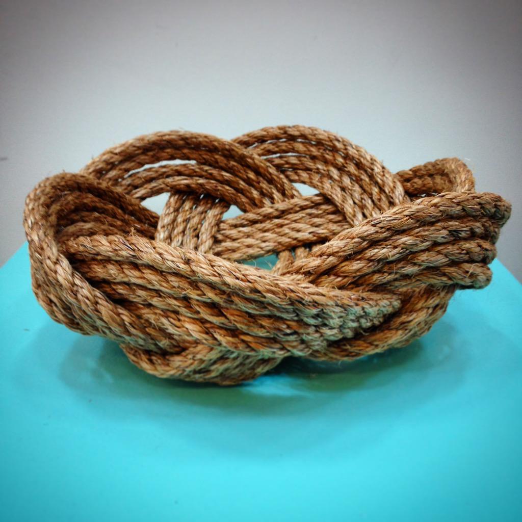 NatureThreadsNL's tweet image. Nautical Bowl ⚓️
This new product will soon be available  for purchase on our website. #art #craft #nautical #decor