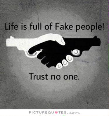 AyiTriad's tweet photo. Fake http://t.co/97oDcN2U2Q