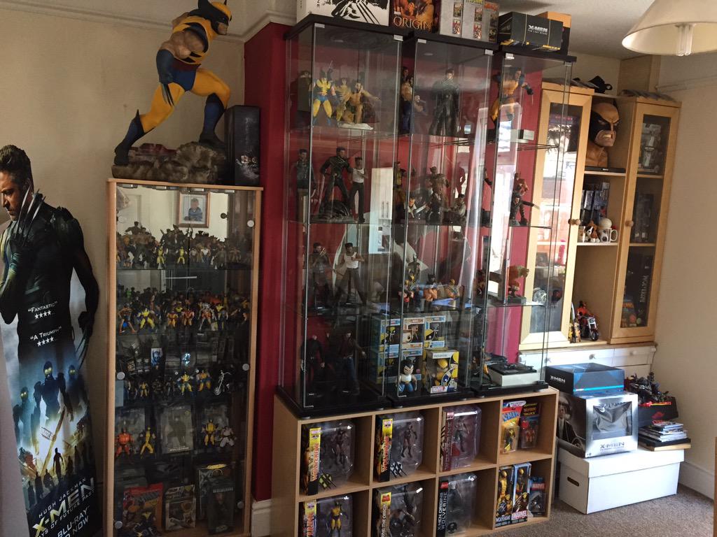 WolverSteve's tweet photo. Sorting my #Wolverine stuff...part 3
#WolverineNation
#WolverineWeek
#WolverineWeeks
#WolverineMovie #HughJackman http://t.co/EKJTTA0yJf