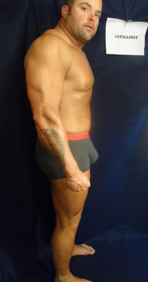 Will_power37's tweet photo. Side #stilinit @Team_Optimum @Bodybuildingcom #200ktransform @dymatize #200kchallenge #transformforlife http://t.co/iPfWa37M7u