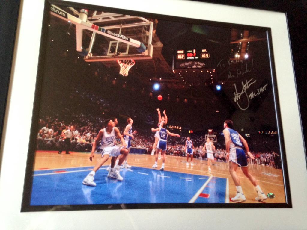 ItsRaniiiii's tweet photo. Just woke up &amp; received the rest of my stuff from Indy! Thanks so much @ATT &amp; @groupcse #BracketFanatic 🏀 http://t.co/23FCeFgT34