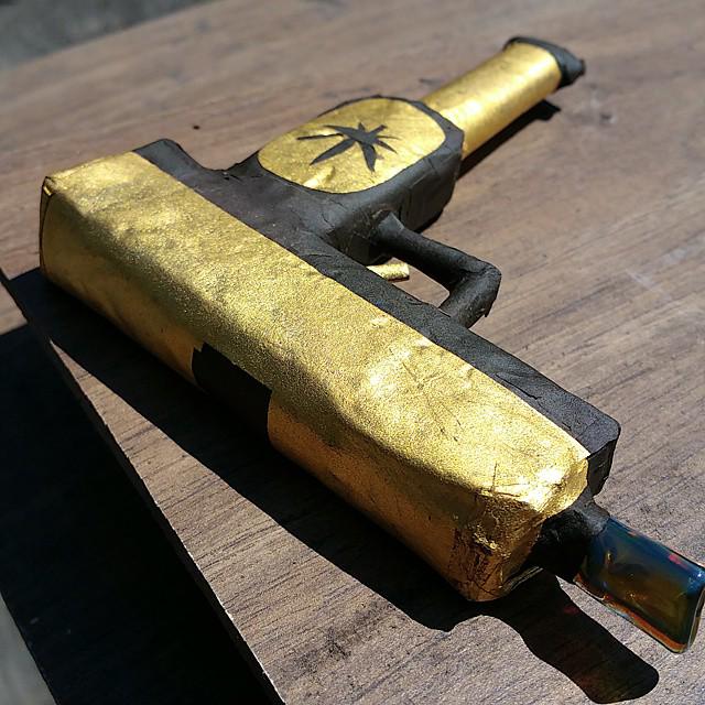 ShinePapers's tweet photo. Catch me in SF hippy hill on 420 strapped with da Glockπ«.... π’π¨βππ #BornBlunt #creativerolling #higherthanU #glockteβ¦ http://t.co/KTgM2Pzrwq