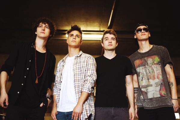 RetweetYouLove's tweet photo. RT if you love @ItsMidnightRed http://t.co/qp2NC1Sp6F