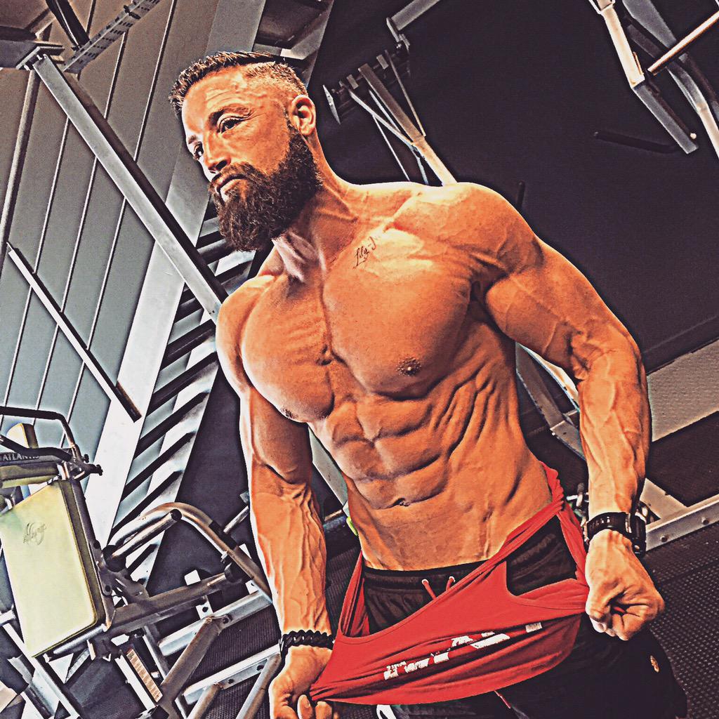 simoncoolston's tweet photo. #4weekstobodypower good workout at @ufit_fitness getting excited now for @BodyPowerExpo with @MSCLOfficial 💪🏼 http://t.co/hxfusUkijU