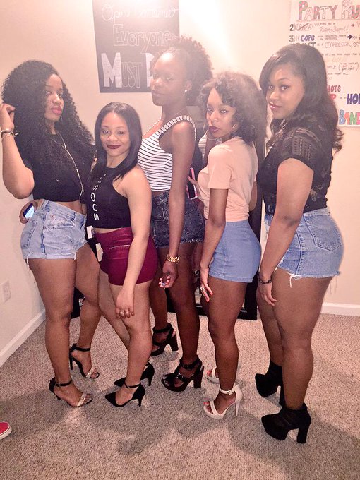 Watch brit.'s leaked NSFW photo on TwXstars