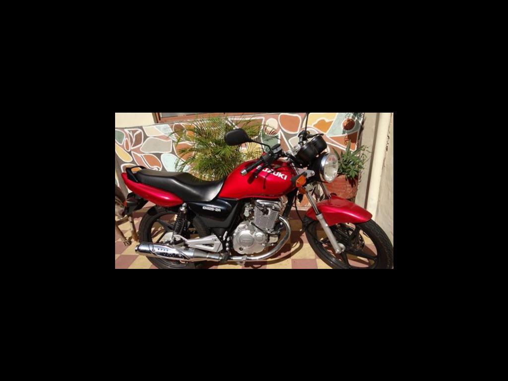 NadezhdaLambert's tweet photo. Vendo Suzuki 2013 EN125,Km900,240000con chip y chaleco,como nueva, 04147075183/04145023671 @AquiVENDO @avicla http://t.co/3hlIvzzkRR