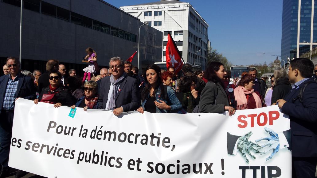 europeanleft's tweet photo. All together against the #TTIP #Brussels http://t.co/4IUEDkm9Hl