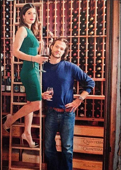 Fc_Supernatural's tweet photo. Jared Padalecki e Genevieve sairam na Revista People Magazine . http://t.co/AP7bvjvKQt
