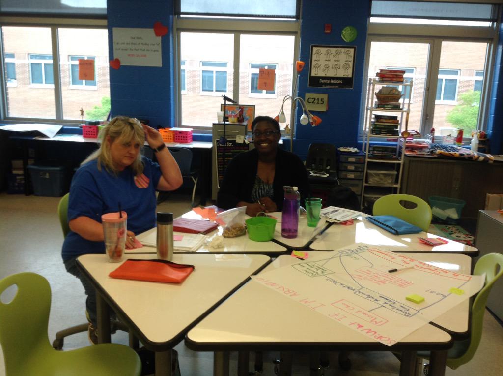 teacherawyman's tweet photo. Stall &amp; Pepperhill principals be proud of your hardworking teachers @CCSDPL @RBStall_Wilson @PepperhillCCSD http://t.co/rBAP63Fpnx