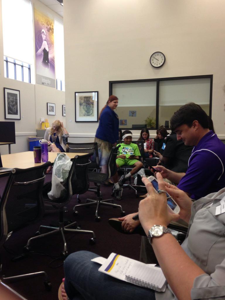 Any Cantania is Aacilitating a writing activity on smart phones in "Demystifying the Pre-Writing Process".