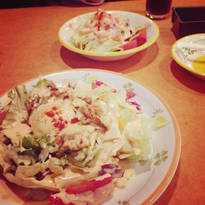 親友とサイゼで めっちゃ語った〜！ ダイエットつきあってもらってサラダ食べてた♡ http://t.co/LbsbkE9De5<a href="/tag/%E3%82%84%E3%81%A3%E3%81%A8%E3%81%8A%E6%98%BC"class="tags"><span>#やっとお昼</span></a><a href="/tag/%E3%82%B3%E3%83%A1%E3%83%80%E3%81%AE%E3%82%B5%E3%83%B3%E3%83%89"class="tags"><span>#コメダのサンド</span></a>