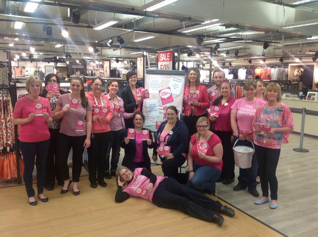 el51oct's tweet photo. Tesco Addlestone raising awareness for Cancer Research UK's Race for Life #leadthecheer @hamiltoncol http://t.co/RRyzrrZhKq