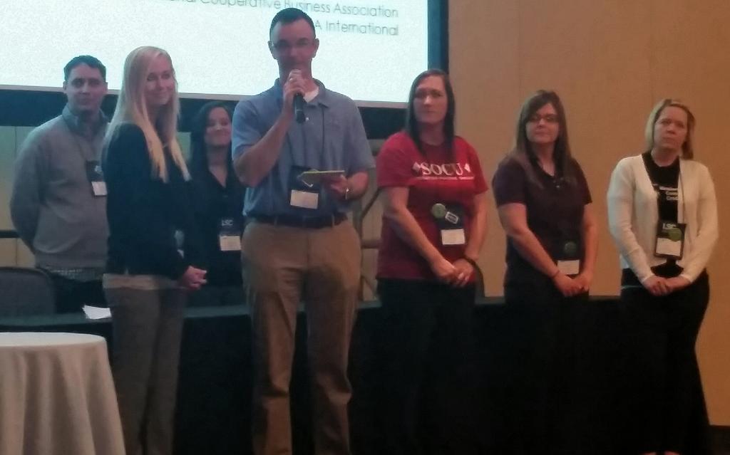 "Banks deliver, credit unions nurture."  #ILAC2015CRASHERS #ILCUCONV